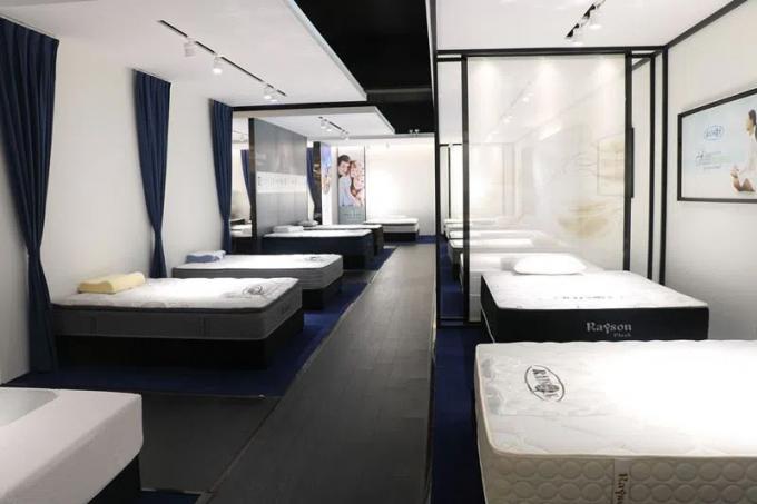 โรงแรมยูโรท็อปพ็อกเก็ตสปริงที่นอนไฮบริดเมมโมรี่โฟม 2